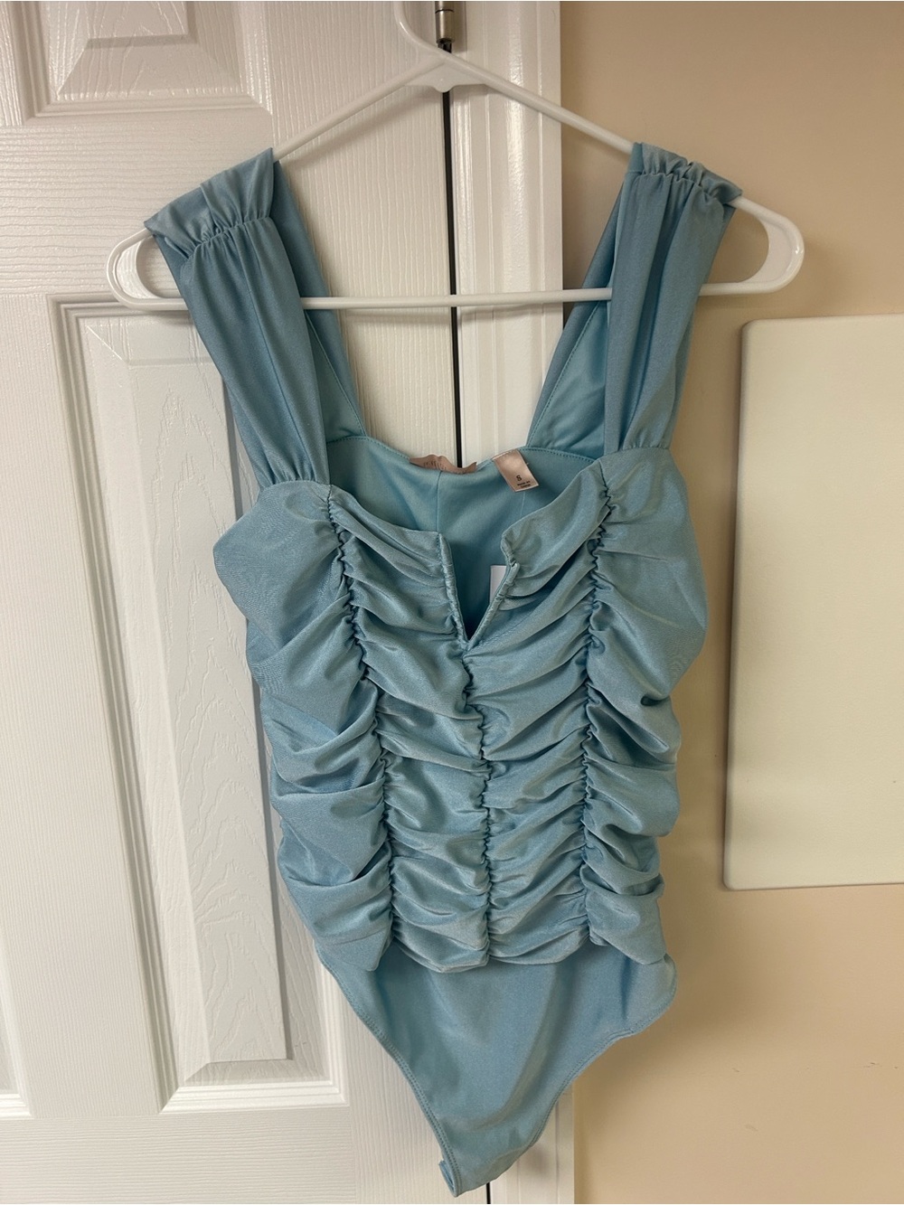 NWT Willow & Root Ruched Bodysuit V Neck